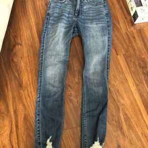 Hollister crop jeans